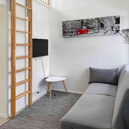 The Yellow House Nr 11 By Berti's アパート