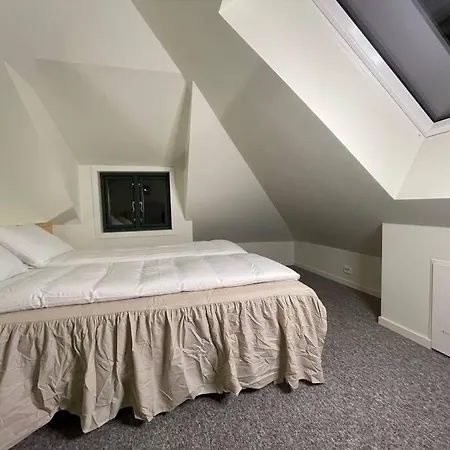 The Yellow House Nr 11 By Berti's *