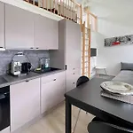 The Yellow House Nr 11 By Berti's Appartamento *