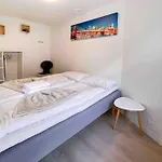 The Yellow House Nr 11 By Berti's Appartamento *